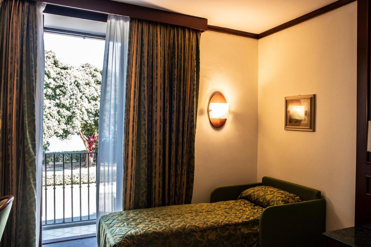 Hotel Garibaldi Milazzo Zewnętrze zdjęcie