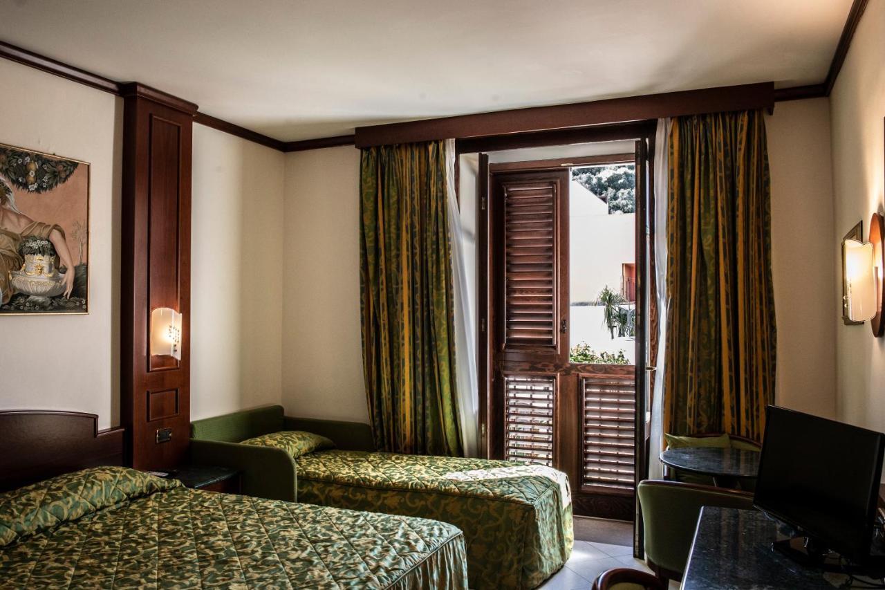 Hotel Garibaldi Milazzo Zewnętrze zdjęcie