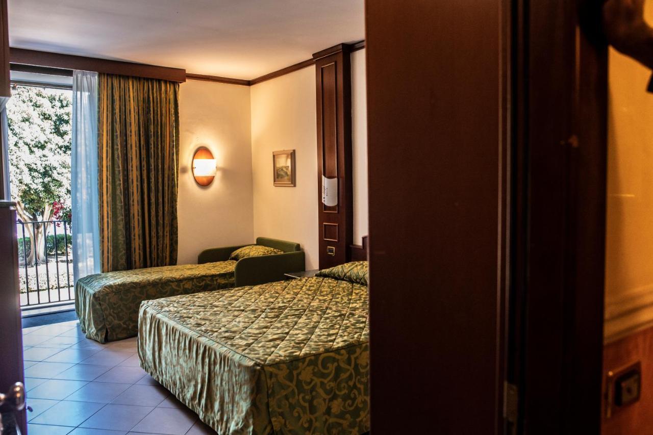 Hotel Garibaldi Milazzo Zewnętrze zdjęcie