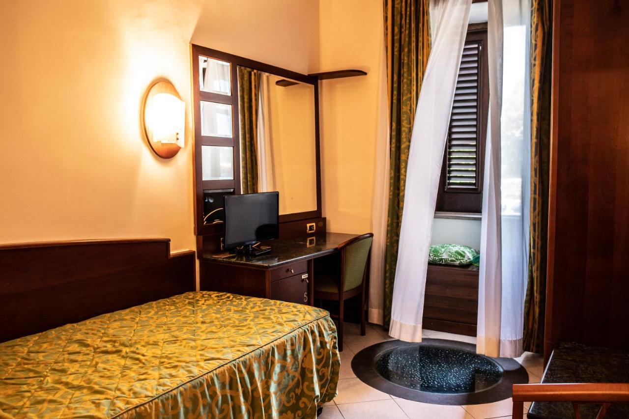 Hotel Garibaldi Milazzo Zewnętrze zdjęcie
